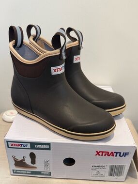 XTRATUF Brown Rubber Deck Boots - Short Pull-On women's Size 6